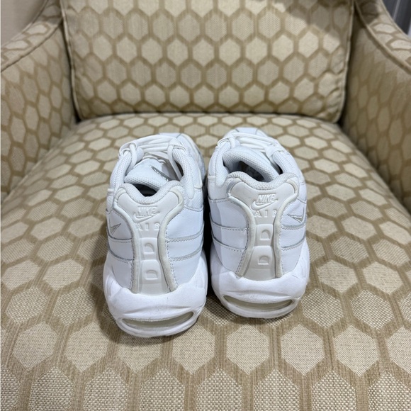 Nike Air Max 95 Triple White size 9.5 men’s - Picture 4 of 5